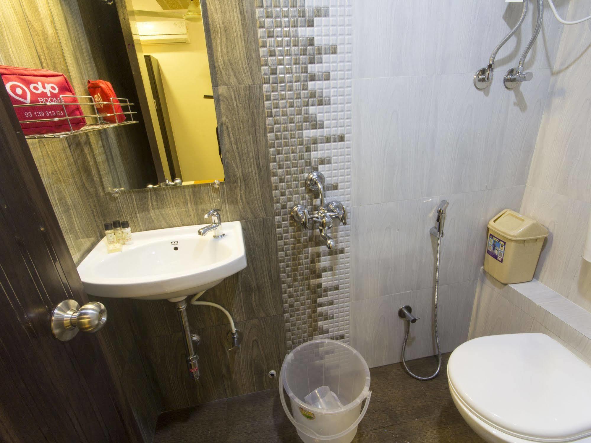 Hotel Accore Inn Bombay Eksteriør billede